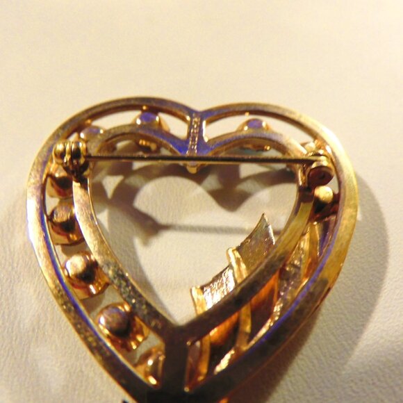 VINTAGE CATAMORE 12K GF FAMILY HEART PIN - Picture 4 of 4